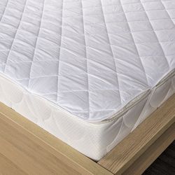 Steppelt üreges szállal töltött matracvédő, 180 x 200 cm
